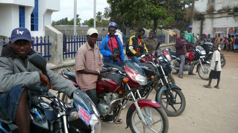 okada-riders-in-freetown-1-1062x598