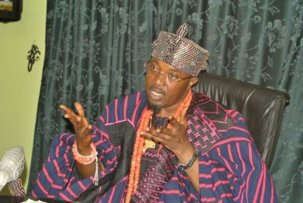 The-Oluwo-of-Iwoland-Oba-Dr-Abdulrosheed-Adewale-Akanbi-595x400