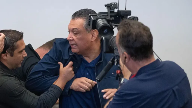 US: Senator Padilla Ejected From Homeland Security Press Conference