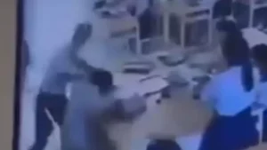 A 17-year-old student has been expelled from a private school in Thailand’s Uthai Thani province after he violently assaulted his mathematics teacher for refusing to change his test score. The incident occurred on 5 August, after the male student received 18 out of 20 marks in a midterm mathematics examination. Dissatisfied with the grade, he confronted his female teacher, insisting he deserved a perfect score. The teacher explained that while his answers were correct, he had failed to show his working process, which was a requirement for full marks. She further encouraged him to verify her marking approach with other staff members. After consulting with several colleagues who confirmed her methods, the student returned to demand an increase in his score. When the teacher refused, the Grade 11 pupil became agitated, kicked a desk, and left the classroom. He reappeared about 10 minutes later, demanding an apology. When the teacher asked who ought to apologise, the teenager lost his temper and launched a violent attack. In front of about 20 classmates, he repeatedly punched the teacher in the head and chest before delivering a forceful kick. In total, he struck her 17 times. The injured teacher was rushed to hospital, where she was treated for broken ribs, a swollen head, and a bruised eye. She has filed a police report and is expected to provide a full statement to investigators. The student has since been removed from the school, while his parents have reached out to the teacher to apologise for their son’s actions.