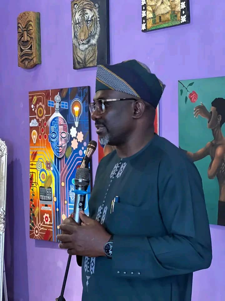 Hon. Seun Ogunniyi Reaffirms Support for Creative Arts, Graces Opening of ‘Colours of Kwara’ Art Exhibition in Ilorin