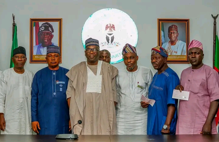 Gov AbdulRazaq Presents N80m Cheques To Families Of Forest Guards Killed In Babanla, Oke Ode, Eleyin Incidents